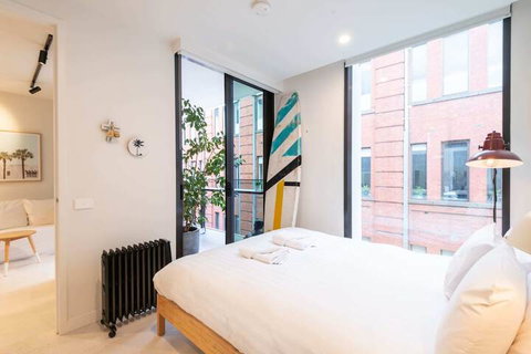 Trendy 1 Bedroom Apartment In The Heart Of Collingwood - New South Wales Tourism  3