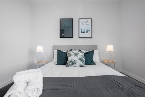 Simple And Cozy Apartment In Parkville - New South Wales Tourism  4