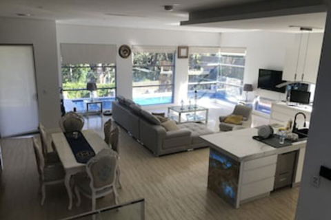 Luxury Big House Cinema Pool Many Guests - New South Wales Tourism  0