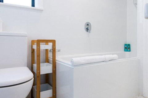 Stylish 3 Bedroom Townhouse In Darlinghurst - New South Wales Tourism  4
