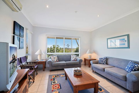 Jacana Sands 2 - 2/26 Jacana Street - New South Wales Tourism  3