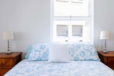 Garden Style Apartment In Prime Location - New South Wales Tourism  2