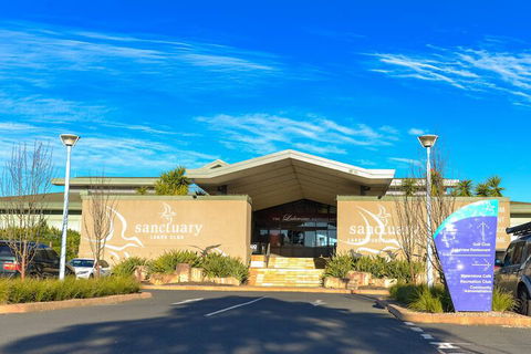 Luxury Waterfront Grand Villa In Melbourne - New South Wales Tourism  5
