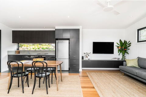 Your Luxury Escape - Carinya Cottage 2 - New South Wales Tourism  7