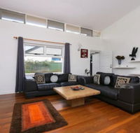 Spacious 5 Bed Home Close To Cottesloe Beach - New South Wales Tourism 