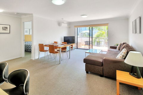 Airtrip Apartment On Russell St - New South Wales Tourism  5