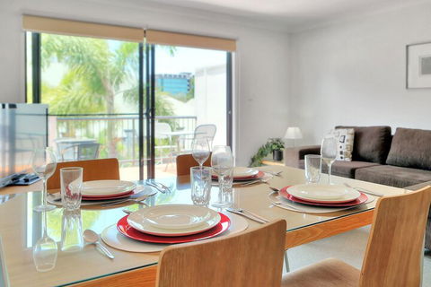 Airtrip Apartment On Russell St - New South Wales Tourism  1