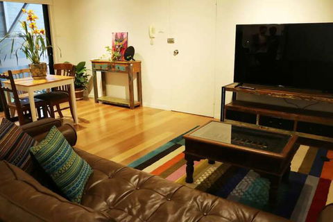 Erko Home In The Middle Of The Action With Parking - New South Wales Tourism  6