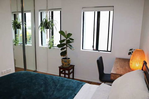 Erko Home In The Middle Of The Action With Parking - New South Wales Tourism  1