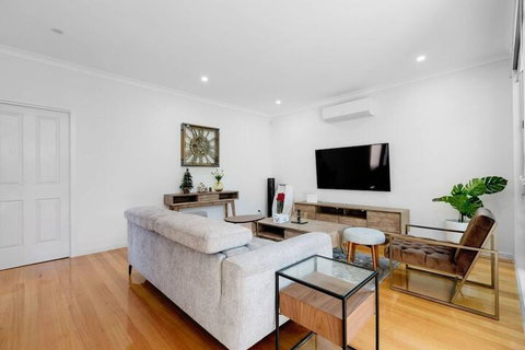 Impressive & Spacious New Townhouse@preston - New South Wales Tourism  7