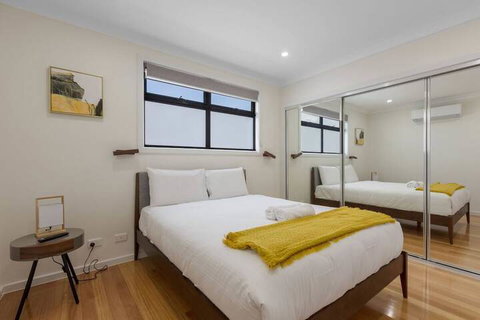 Impressive & Spacious New Townhouse@preston - New South Wales Tourism  4