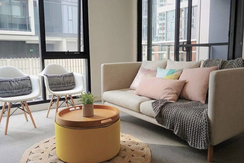 Luxury 1 Bedroom 1 Study With 1 Parking - New South Wales Tourism  4