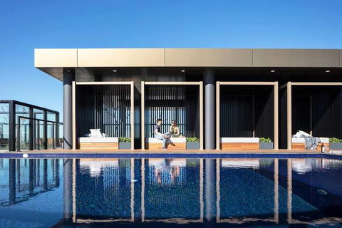 Luxury 1 Bedroom 1 Study With 1 Parking - New South Wales Tourism  2