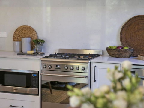 Banyula Annex Stylish & Contemporary Retreat - New South Wales Tourism  2