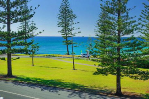 Ocean Court 8 13 Lord Street - New South Wales Tourism  0