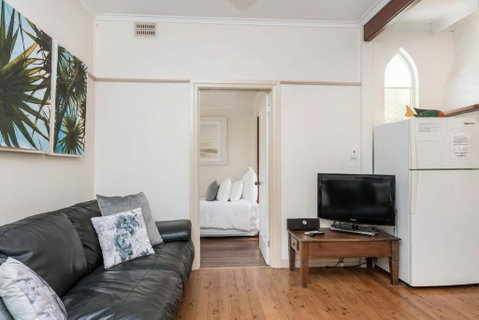 A SWEET ESCAPE Byron Surf Cottage Walk To Byron - New South Wales Tourism  4