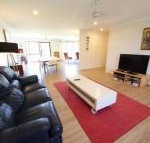 Barefoot Bungalow at Hat Head - New South Wales Tourism 