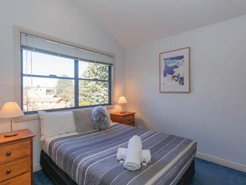 Banjos Way 2 / 23 Banjo Patterson Crescent - New South Wales Tourism  5