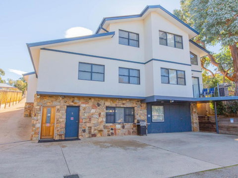 Banjos Way 2 / 23 Banjo Patterson Crescent - New South Wales Tourism  7