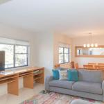 Banjos Way 2 / 23 Banjo Patterson Crescent - New South Wales Tourism  1