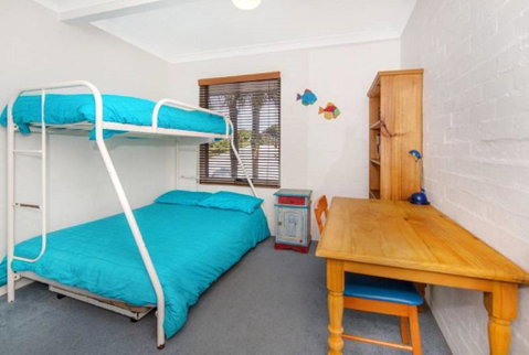 Kendall Beach Apartments 5 Belongil Beach - New South Wales Tourism  1