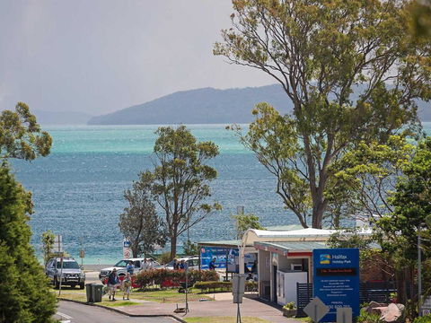 11 Shoreline 1 Intrepid Close Cosy Unit Within Walking Distance To The Water - New South Wales Tourism  2