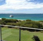 11 Luskin Lodge 29 Weatherly Close stunning water views