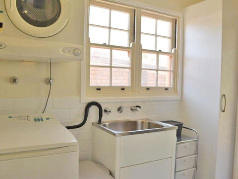 Cuddles Cottage 4 Christmas Bush Avenue Pet Friendly Holiday House Near Dutchies - New South Wales Tourism  5