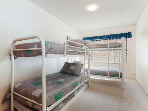 Casa Mia 1 / 8 Catalina Close Between Little Beach & Shoal Bay Beach - New South Wales Tourism  5