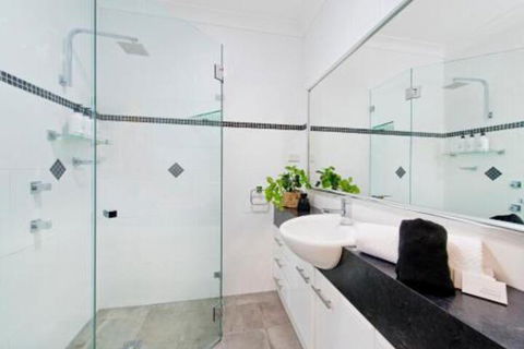Dolphin Cove Apt 5 - New South Wales Tourism  5