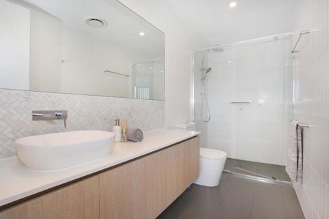 Drift Apartments Unit 406 - New South Wales Tourism  1