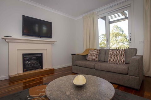 Villa Boronia - New South Wales Tourism  7