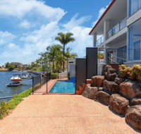 Mermaid Beach House - New South Wales Tourism 