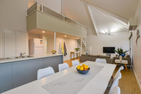 Osprey Holiday Village Unit 106 Trendy 3 Bedroom Holiday Villa With A Pool In The Complex - New South Wales Tourism  5