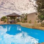 Osprey Holiday Village Unit 106 Trendy 3 Bedroom Holiday Villa With A Pool In The Complex - New South Wales Tourism  1