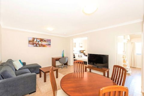 Perth West End Apartment 504 - New South Wales Tourism  1