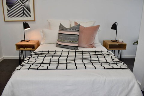 Brand New 2 Bed Apartment With Stunning City Views - New South Wales Tourism  7