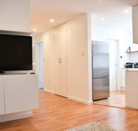Light And Airy 2 Bedroom North Bondi Apartment - New South Wales Tourism 