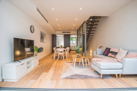 Amazing 3beds3bath Townhouse@rosebery - New South Wales Tourism  3