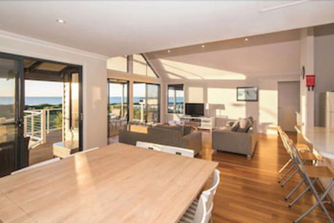 Jay's Beach House - New South Wales Tourism  1