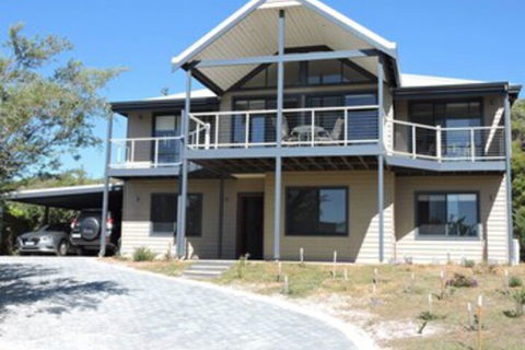 Jay's Beach House - New South Wales Tourism  0