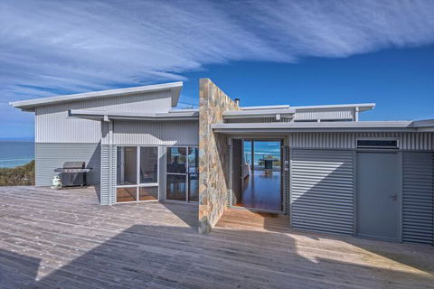 Halcyon - New South Wales Tourism  1