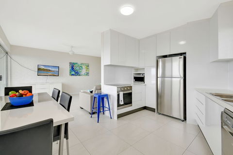 2 BDRM Beach Apartment BILGOLA4 - New South Wales Tourism  0