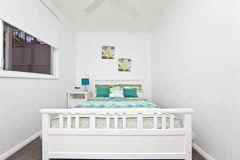 Dolphins Apartment - New South Wales Tourism  2