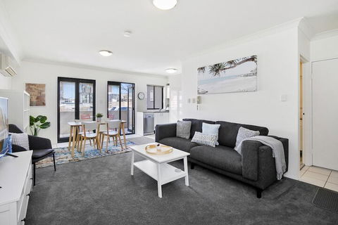 HOLT1 Crows Nest Holtermann Street - New South Wales Tourism  7