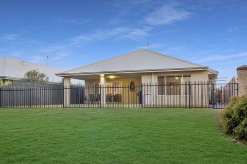 Fairway Isle - New South Wales Tourism  3