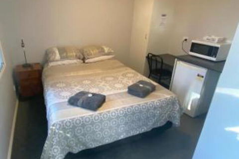 Commercial Hotel Curlewis - New South Wales Tourism  4