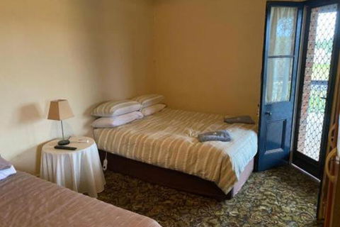 Commercial Hotel Curlewis - New South Wales Tourism  5