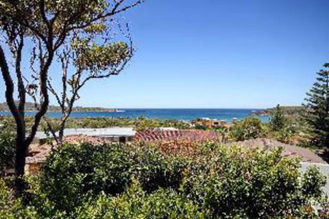 3 Bedroom House At Garuwa Street - New South Wales Tourism  0