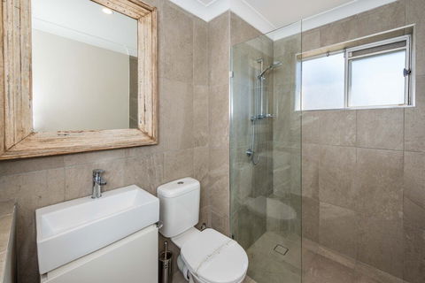 Bella Vista Unit 19 Shoal Bay - New South Wales Tourism  2